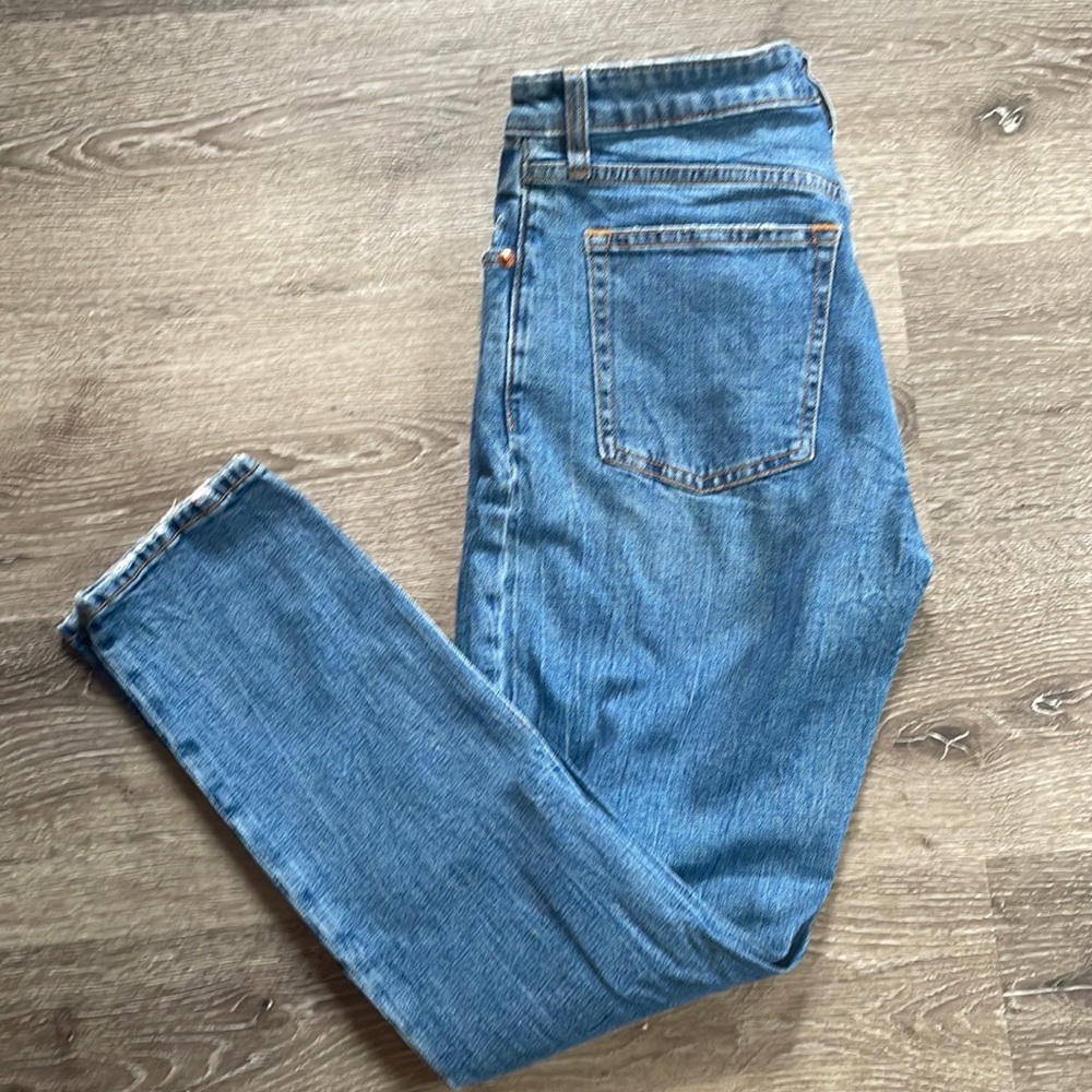 Abercrombie High Rise Curve Love Skinny Jeans. size 28/6
